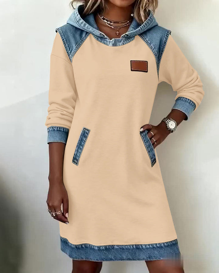 Robe À Capuche Avec Empiècements Contrastés