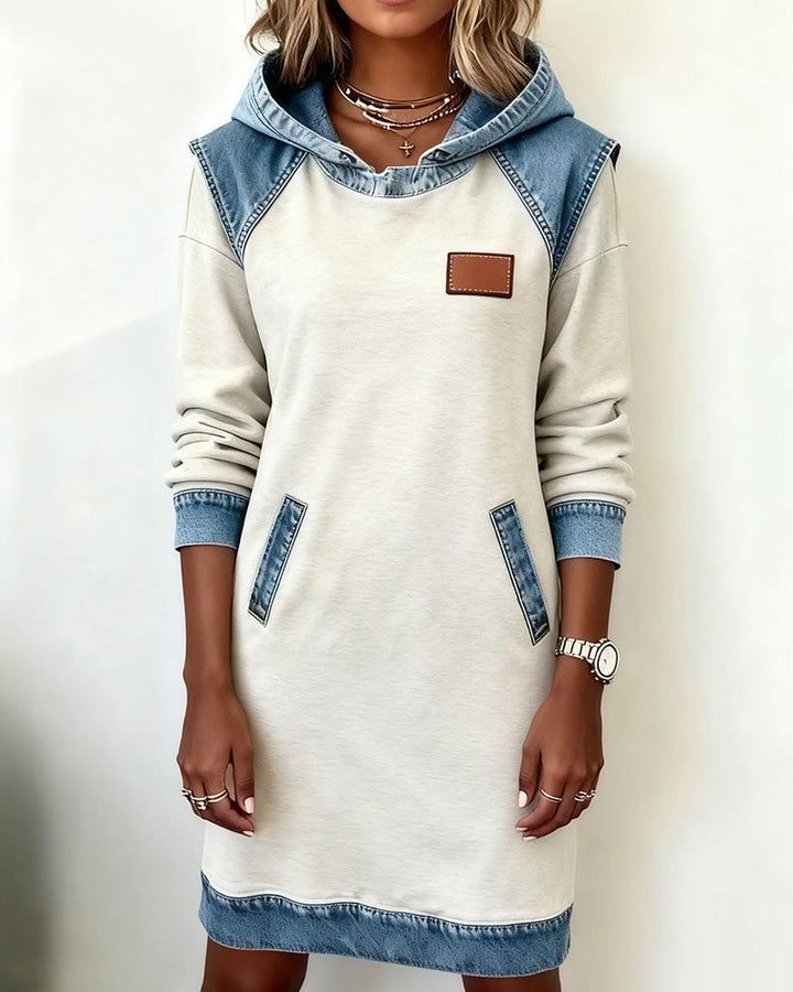 Robe À Capuche Avec Empiècements Contrastés